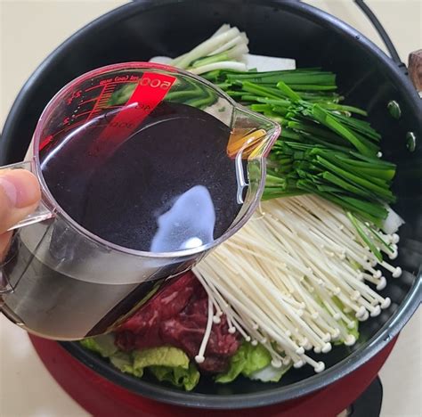 쯔유로 간편하게 스끼야끼 만드는법 일본 가정식 나베요리